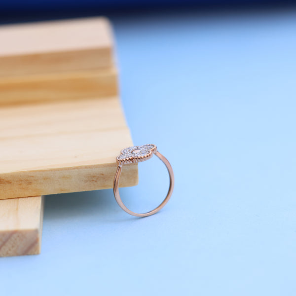 Elegant Rose Gold Flower Ring with Lab-Grown Diamonds – Delicate & Ethical Beauty