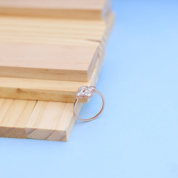 Elegant Rose Gold Flower Ring with Lab-Grown Diamonds – Delicate & Ethical Beauty