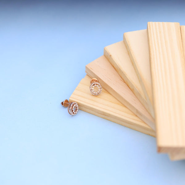 Elegant Circular Earrings with Lab-Grown Diamonds