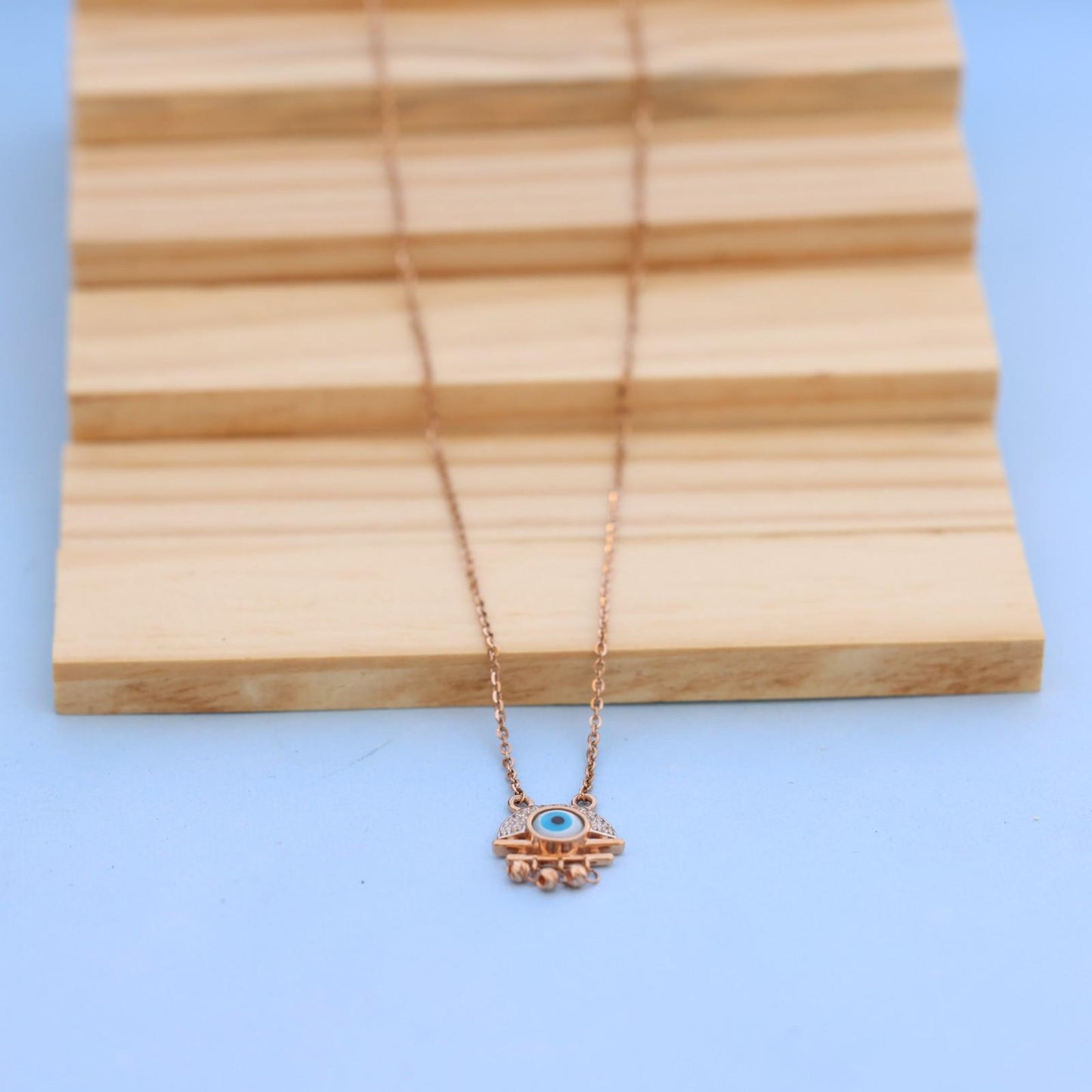 Nakrani Gold Elegant Rose Gold Necklace with American Diamonds