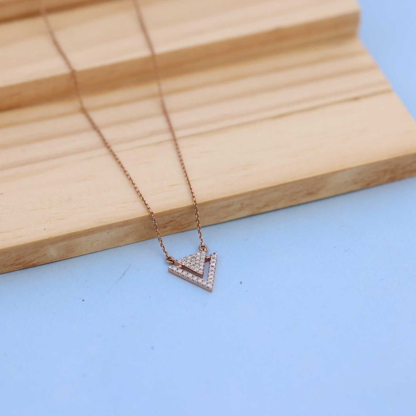 "Exquisite Geometric Pendant Necklace with Lab-Grown Diamonds | Modern Elegance"