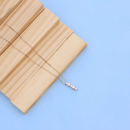 Elegant Lab-Grown Diamond Pendant Necklace in Gold – Ethical, Sustainable, and Timeless