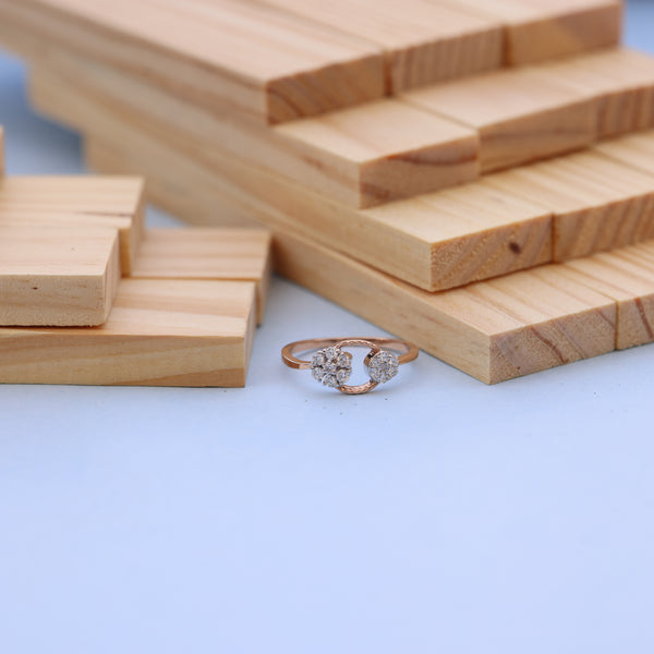 "Luxury Lab-Grown Diamond Ring – Elegant & Ethical Sparkle"