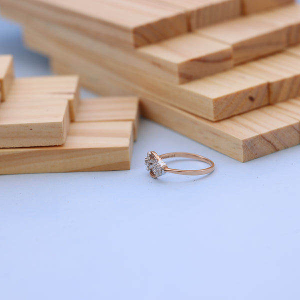 "Luxury Lab-Grown Diamond Ring – Elegant & Ethical Sparkle"