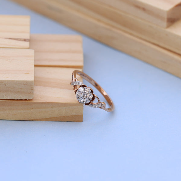 Luxury Rose Gold Ladies Ring with Lab-Grown Diamond – Floral Halo Design