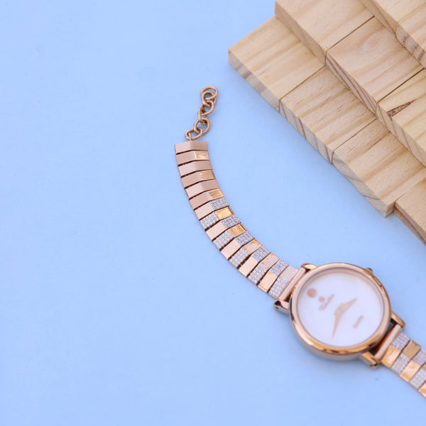 Elegant Rose Gold Women's Watch with American Diamonds - Quartz Movement