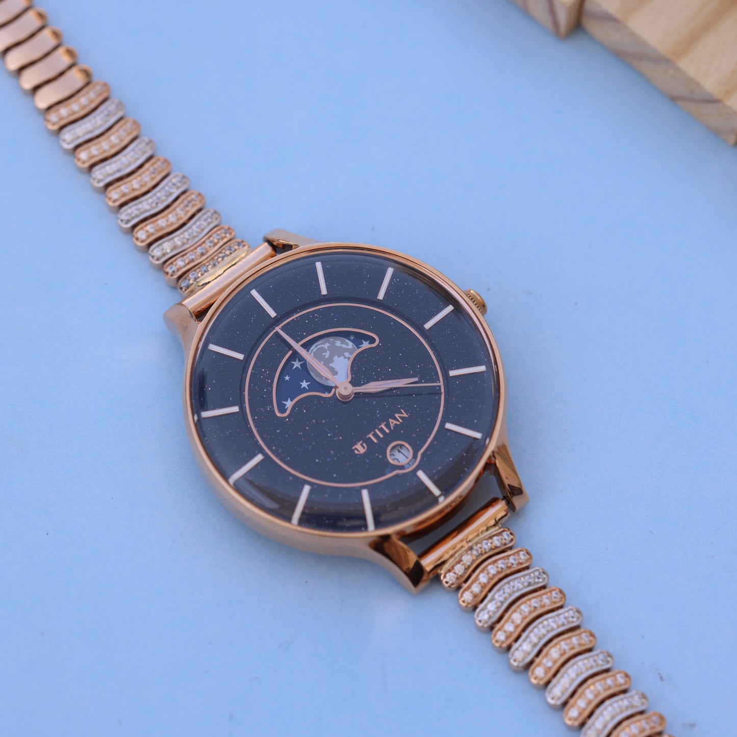 Luxury Women's Watch with Moonphase Dial & American Diamond Bracelet