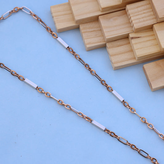 Luxury 18kt Rose Gold Light Weight Chain with White Accents – Elegant