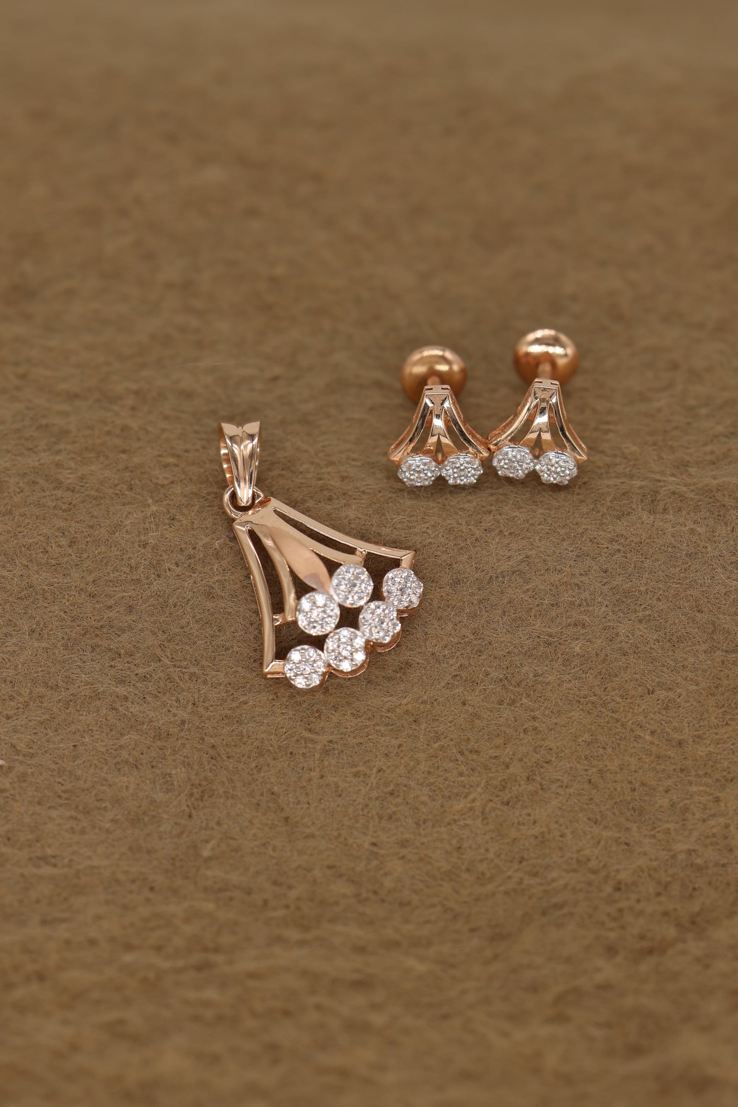 Rose Gold Floral Diamond Pendant & Earring Set – Elegant Jewelry for Women