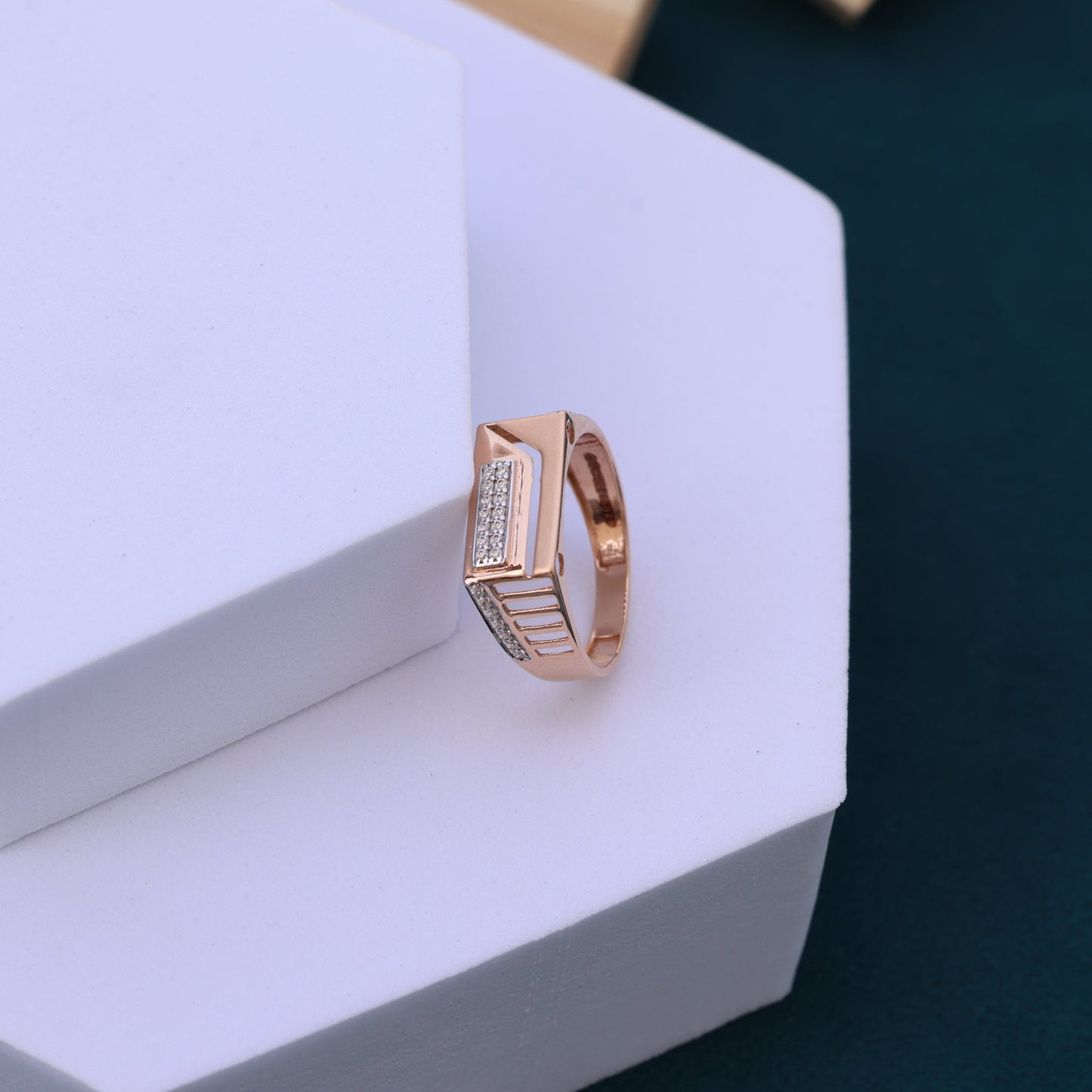 Men's Moissanite Diamond Ring – Modern V-Shape Design