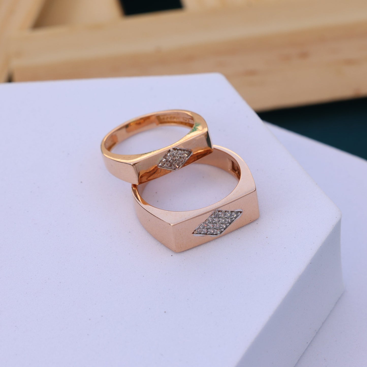 18KT Gold Couple Band Ring Set with American Diamond