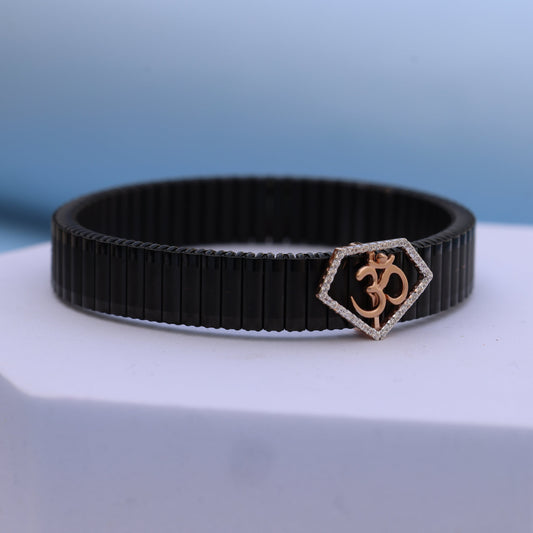 Stylish Men Bracelet with american diamond