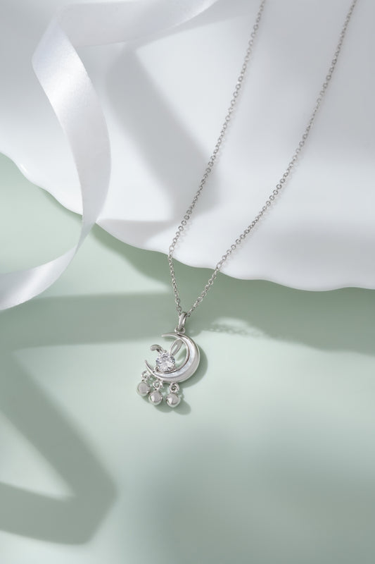 925 Sterling Silver Crescent Moon Pendant Necklace with American Diamond for Women