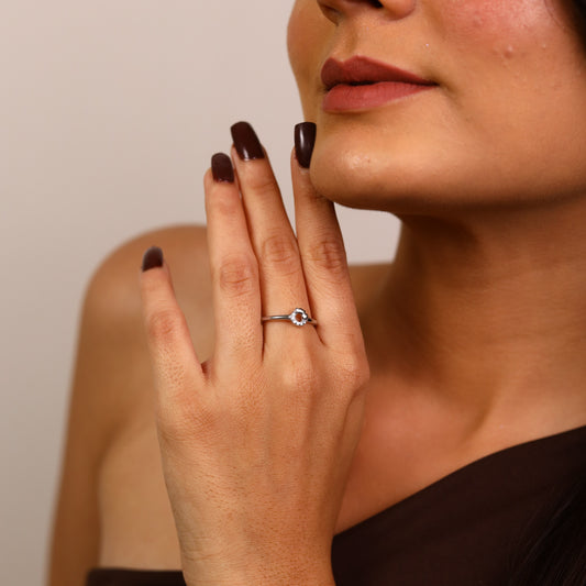 925 Sterling Silver Moissanite Diamond Circle Ring