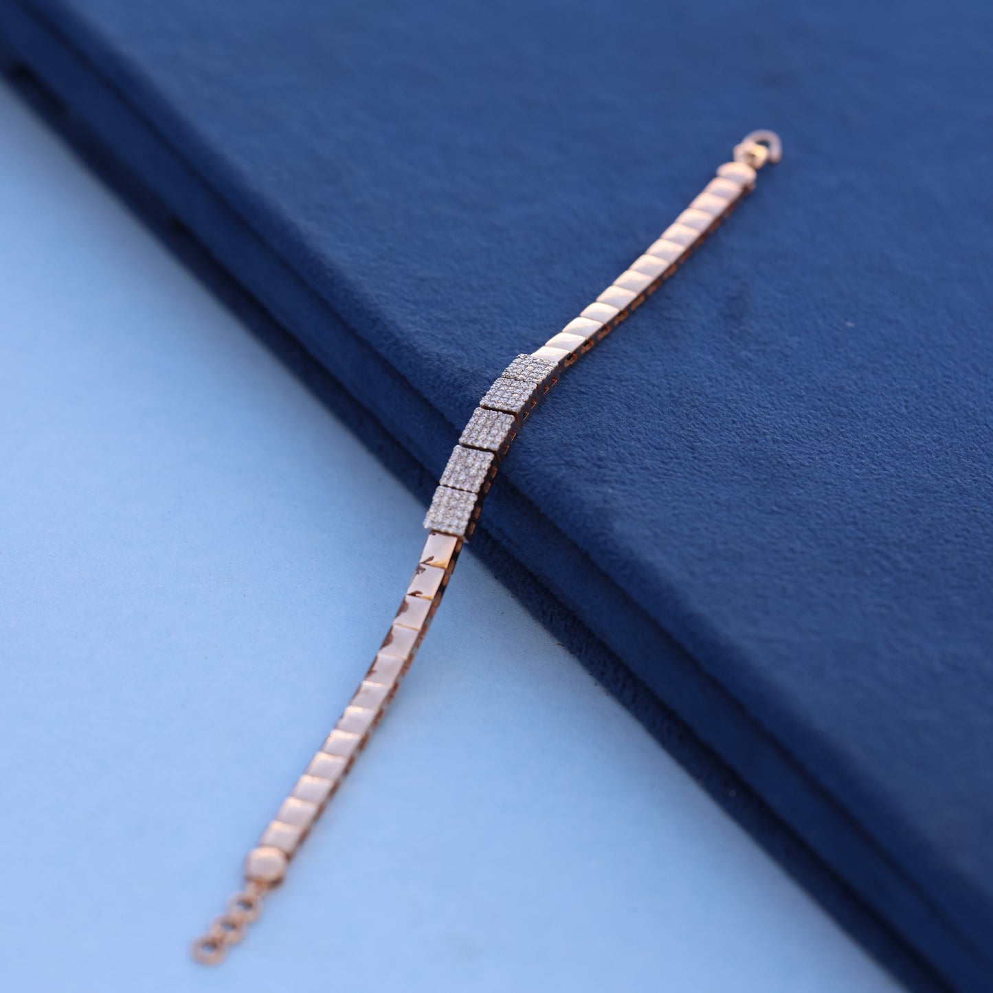 Modern Geometric Lab-Grown Diamond Luxury Bracelet – Rose Gold Luxury