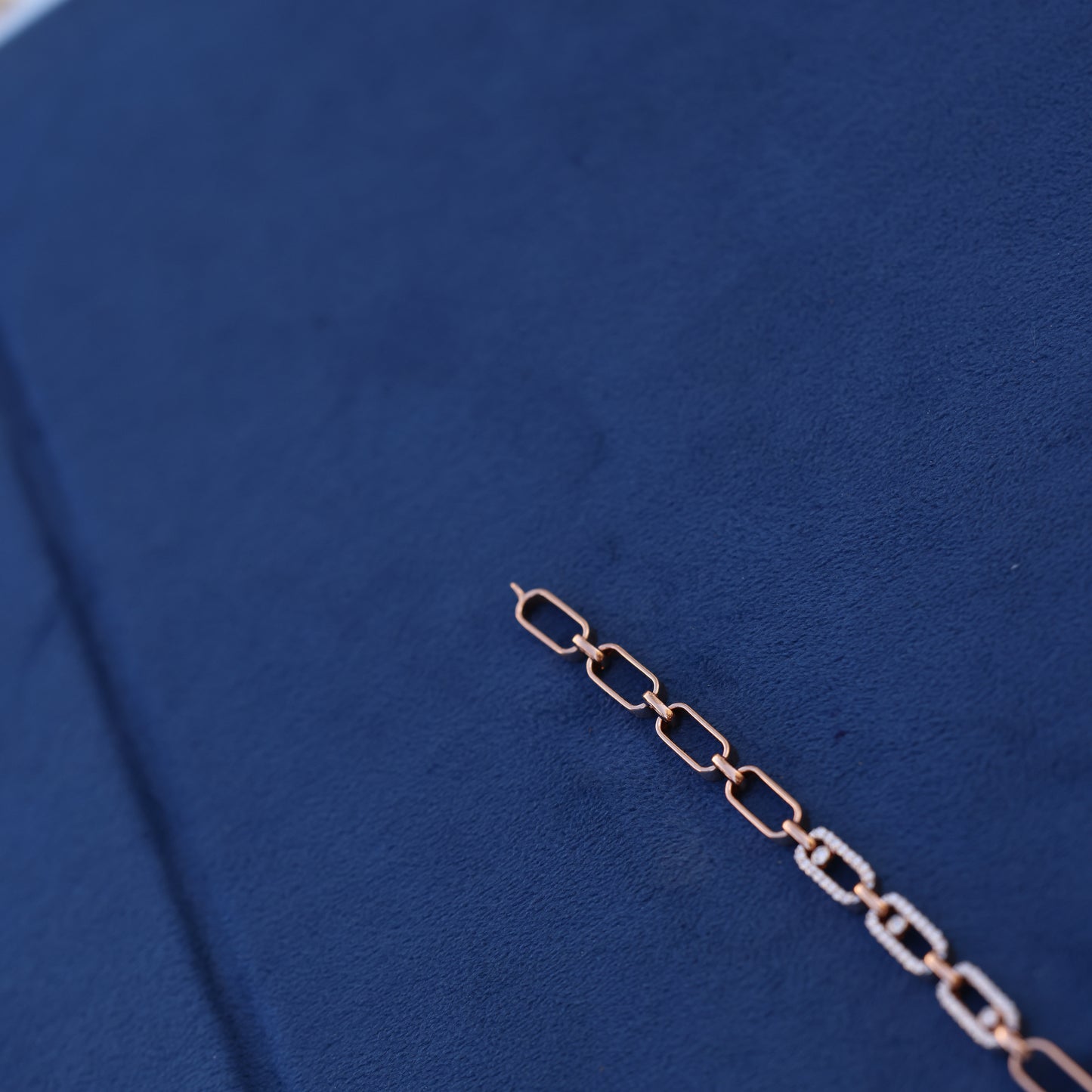 Modern Rose Gold Link Bracelet with Lab-Grown Diamonds