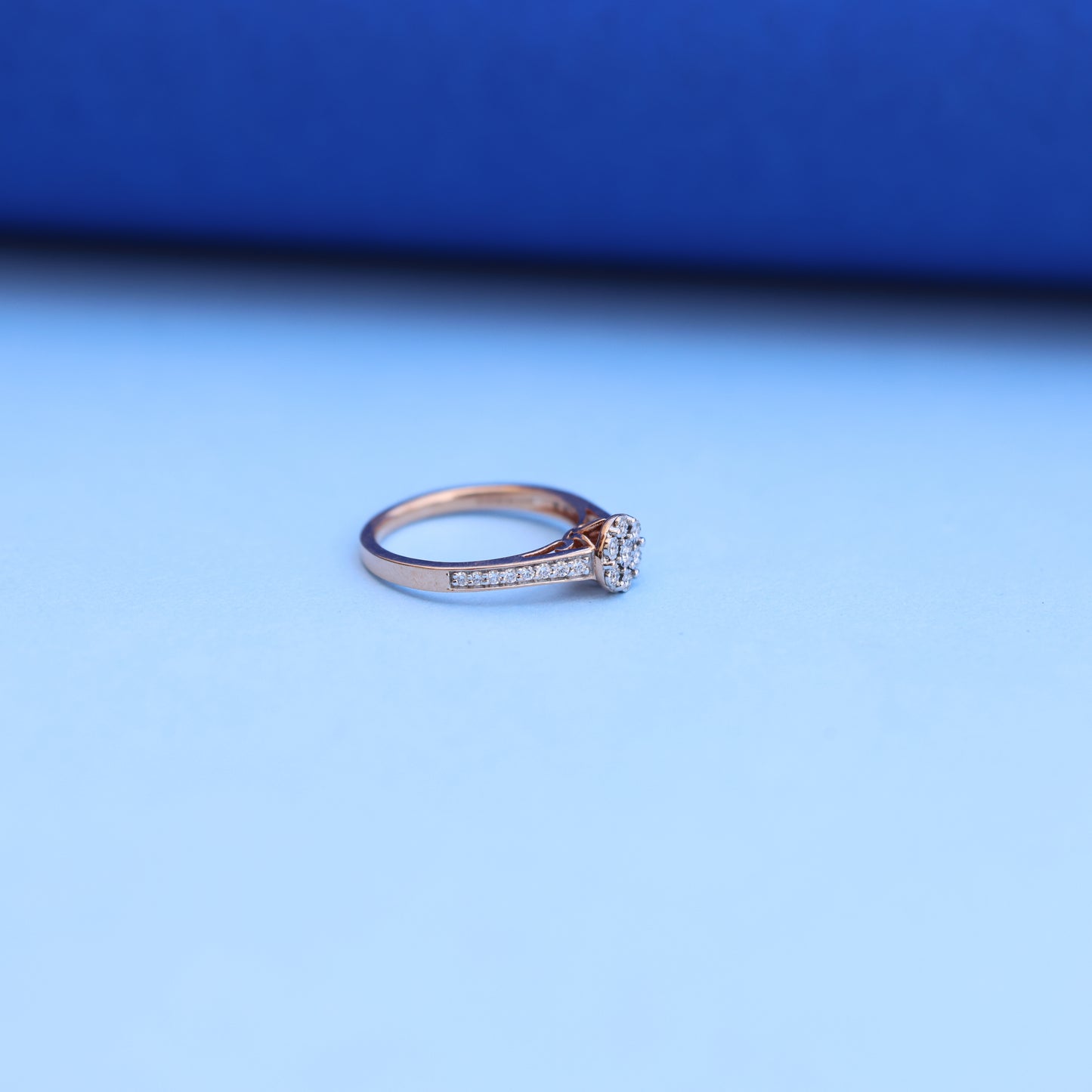 Stunning Rose Gold Engagement Ring with Lab-Grown Diamonds – Elegant Cluster Design