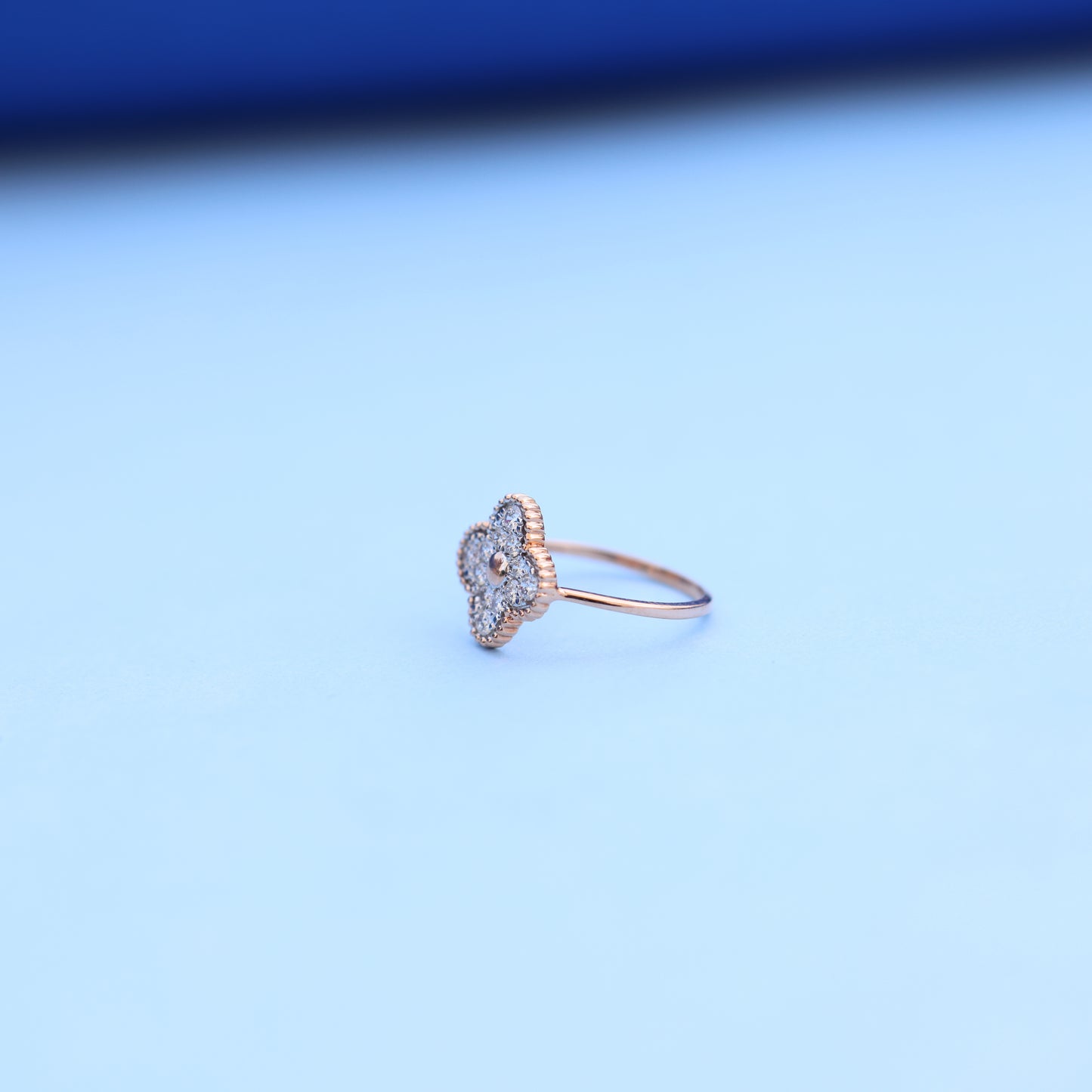 Elegant Rose Gold Flower Ring with Lab-Grown Diamonds – Delicate & Ethical Beauty