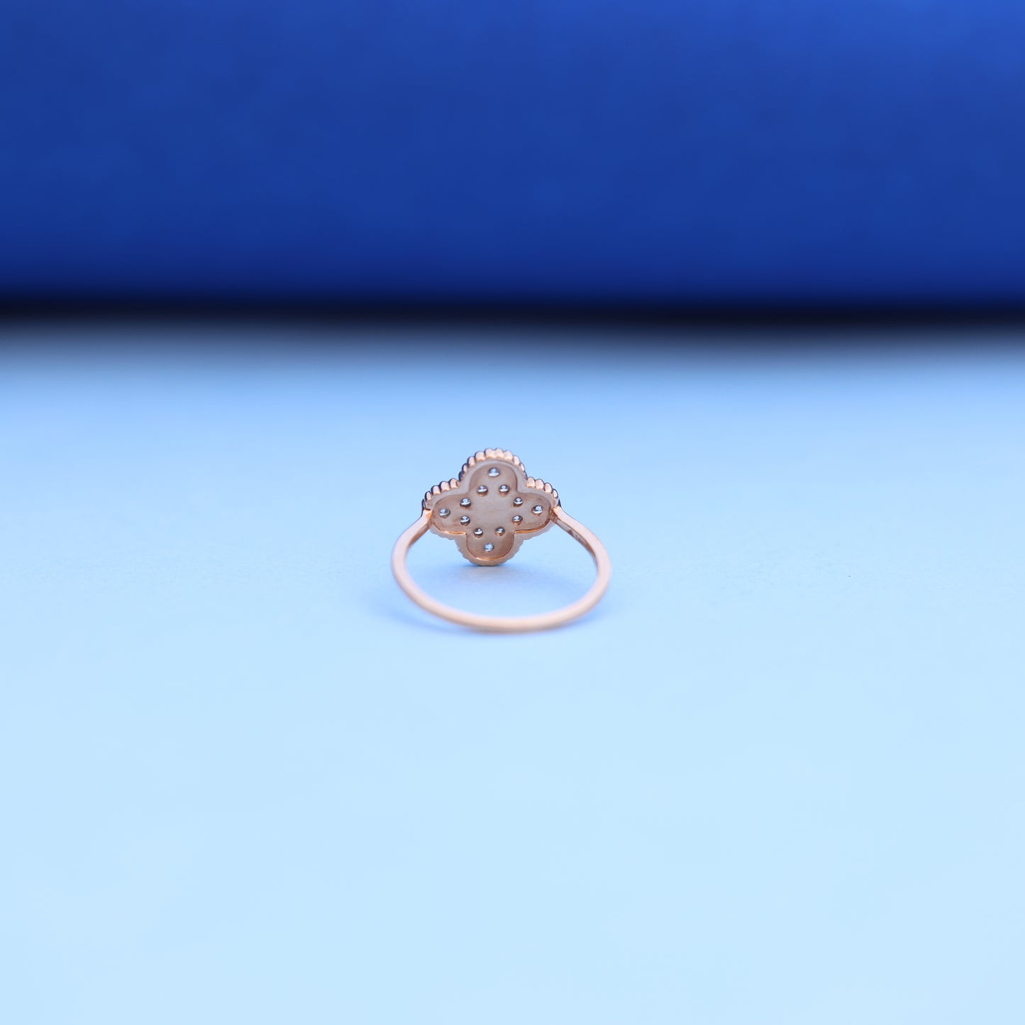 Elegant Rose Gold Flower Ring with Lab-Grown Diamonds – Delicate & Ethical Beauty