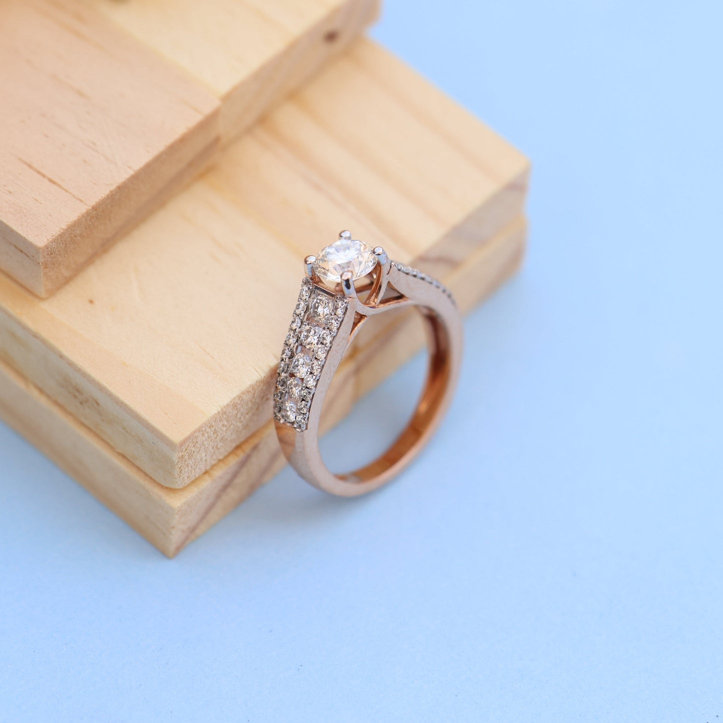 Stunning Lab-Grown Diamond Engagement Ladies Ring – Rose Gold, Ethical Luxury