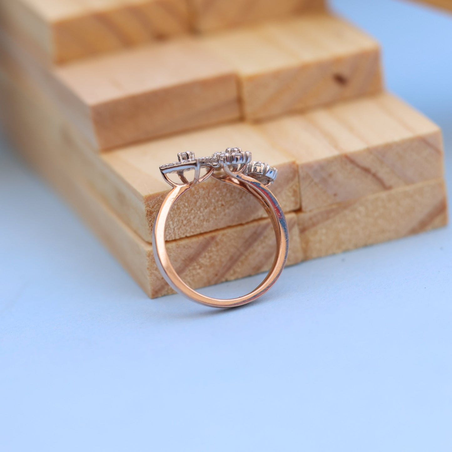 Stunning Lab-Grown Diamond Floral Ladies Ring