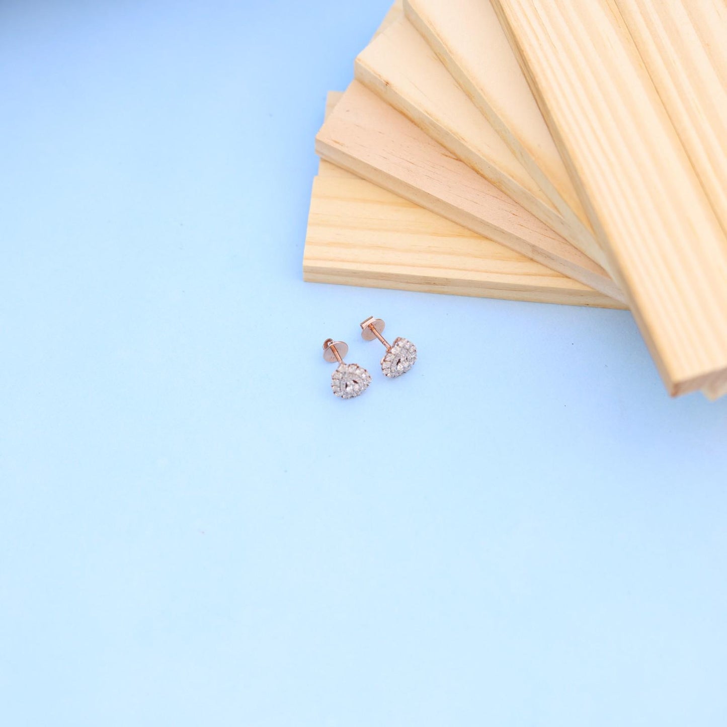 Stunning Teardrop Earrings with Lab-Grown Diamonds