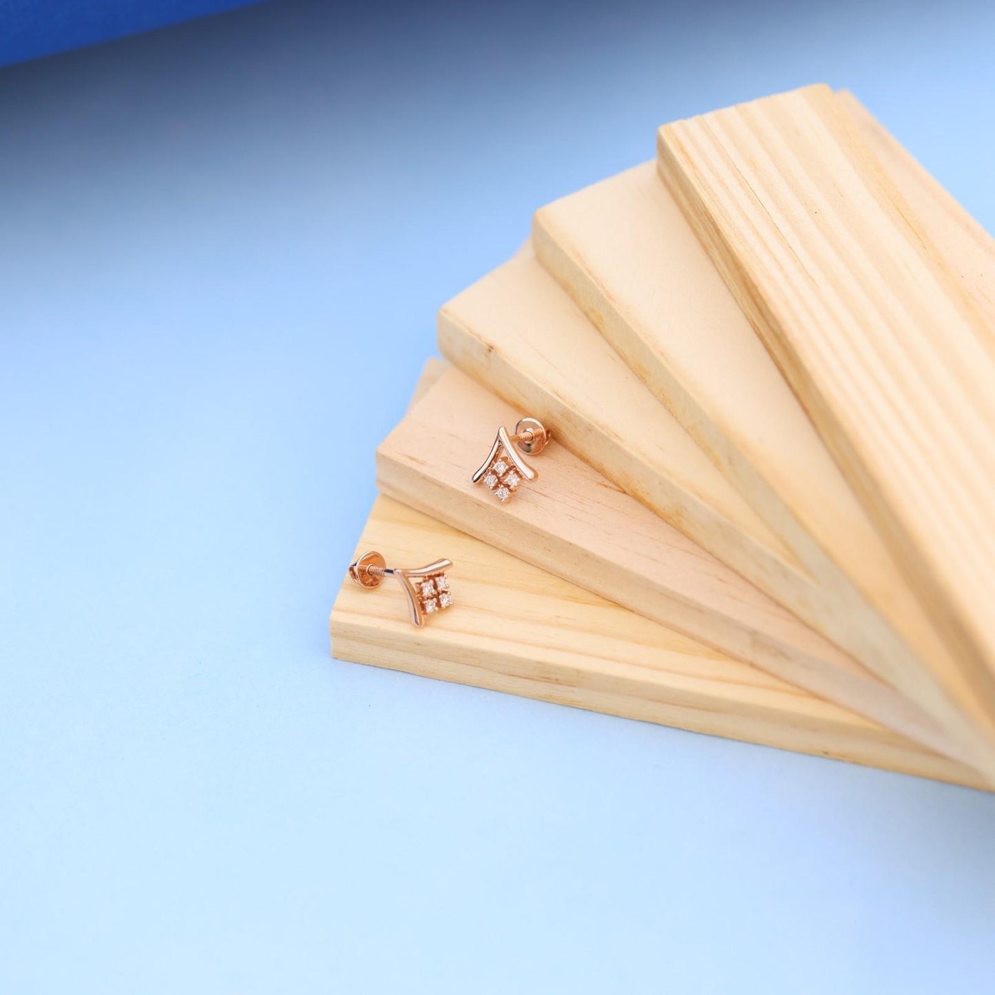 Luxurious Gold Floral Earrings with Lab-Grown Diamonds