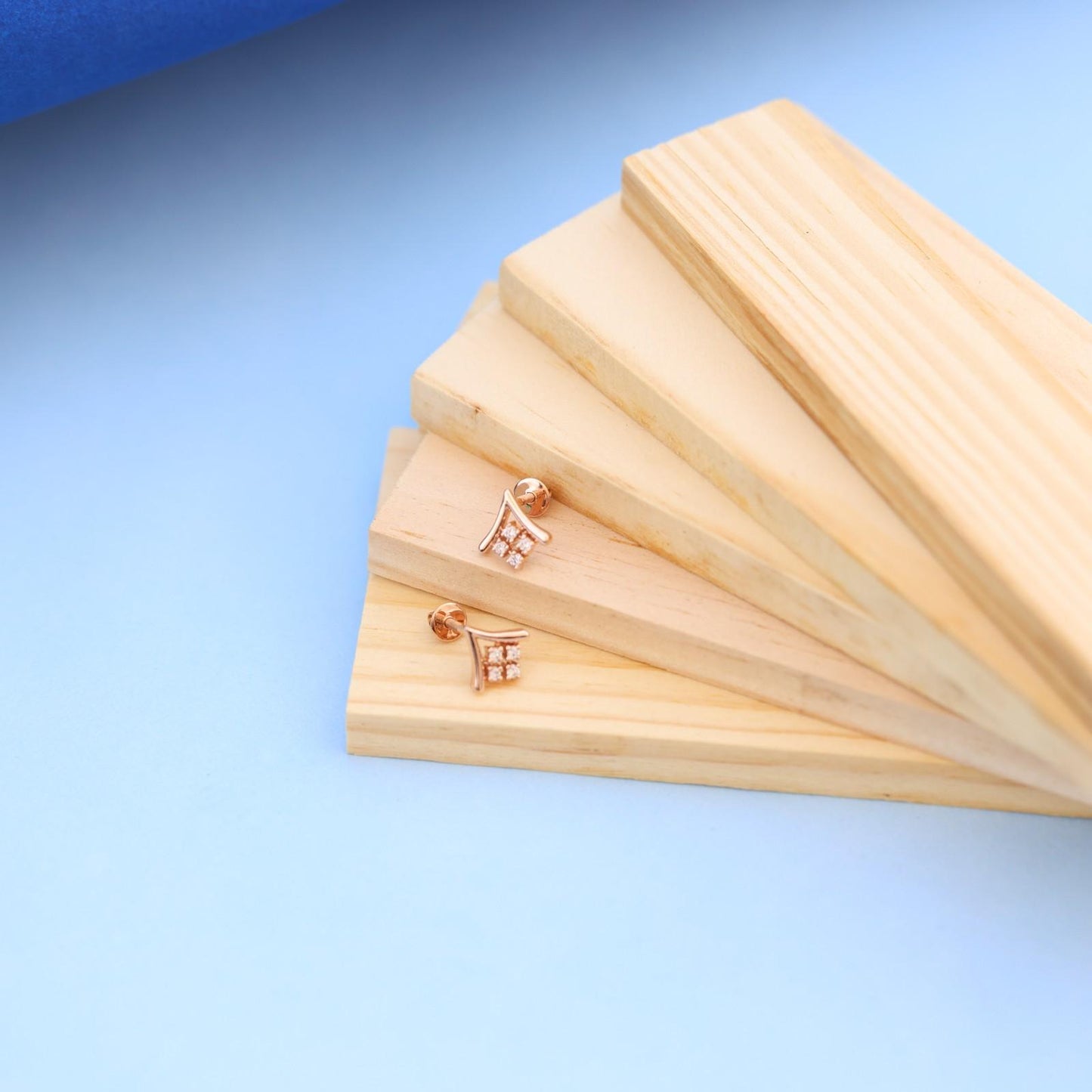 Luxurious Gold Floral Earrings with Lab-Grown Diamonds