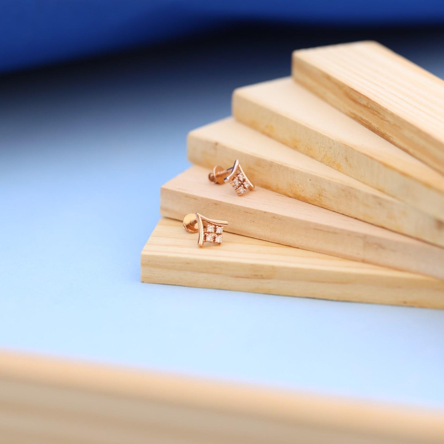 Luxurious Gold Floral Earrings with Lab-Grown Diamonds