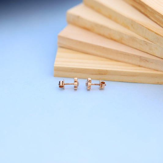 Elegant Floral Lab-Grown Diamond Stud Earrings in Gold