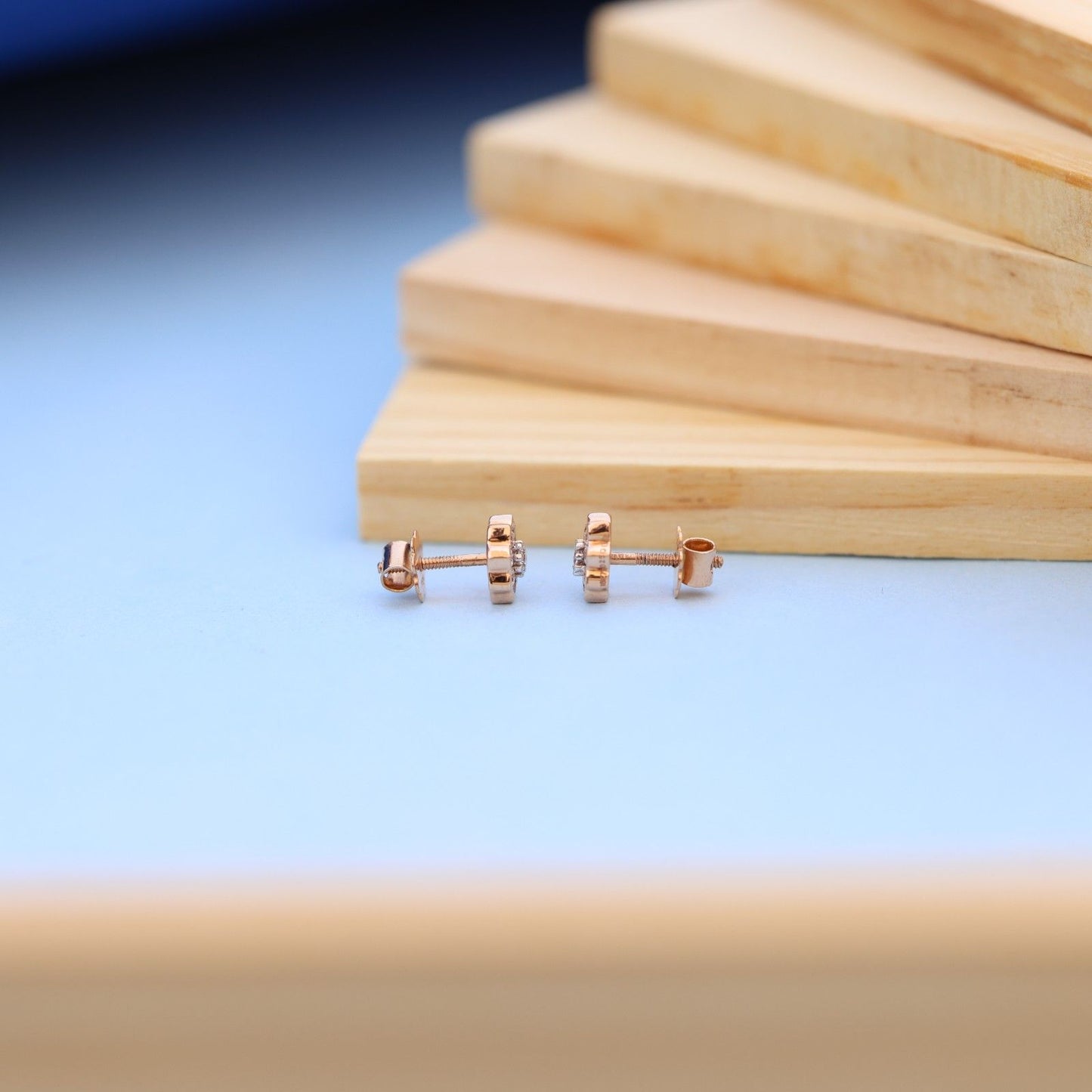 Elegant Floral Lab-Grown Diamond Stud Earrings in Gold