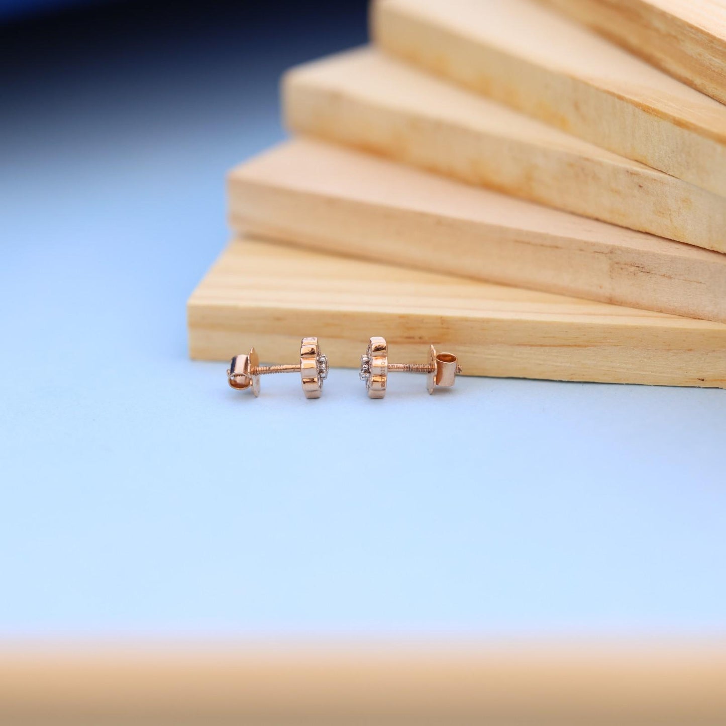 Elegant Floral Lab-Grown Diamond Stud Earrings in Gold