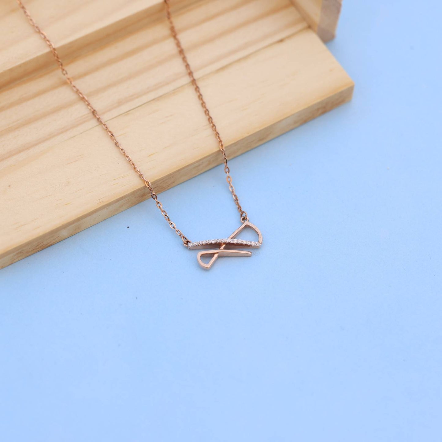 Elegant ROSE Gold Necklace with Diamonds