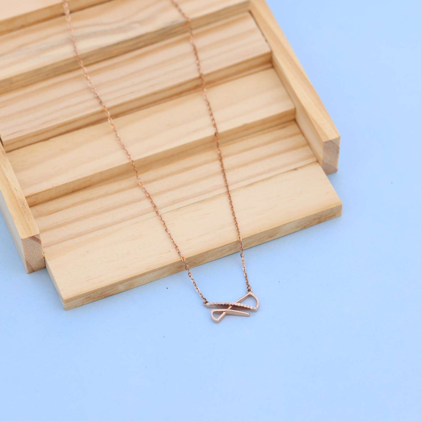 Elegant ROSE Gold Necklace with Diamonds