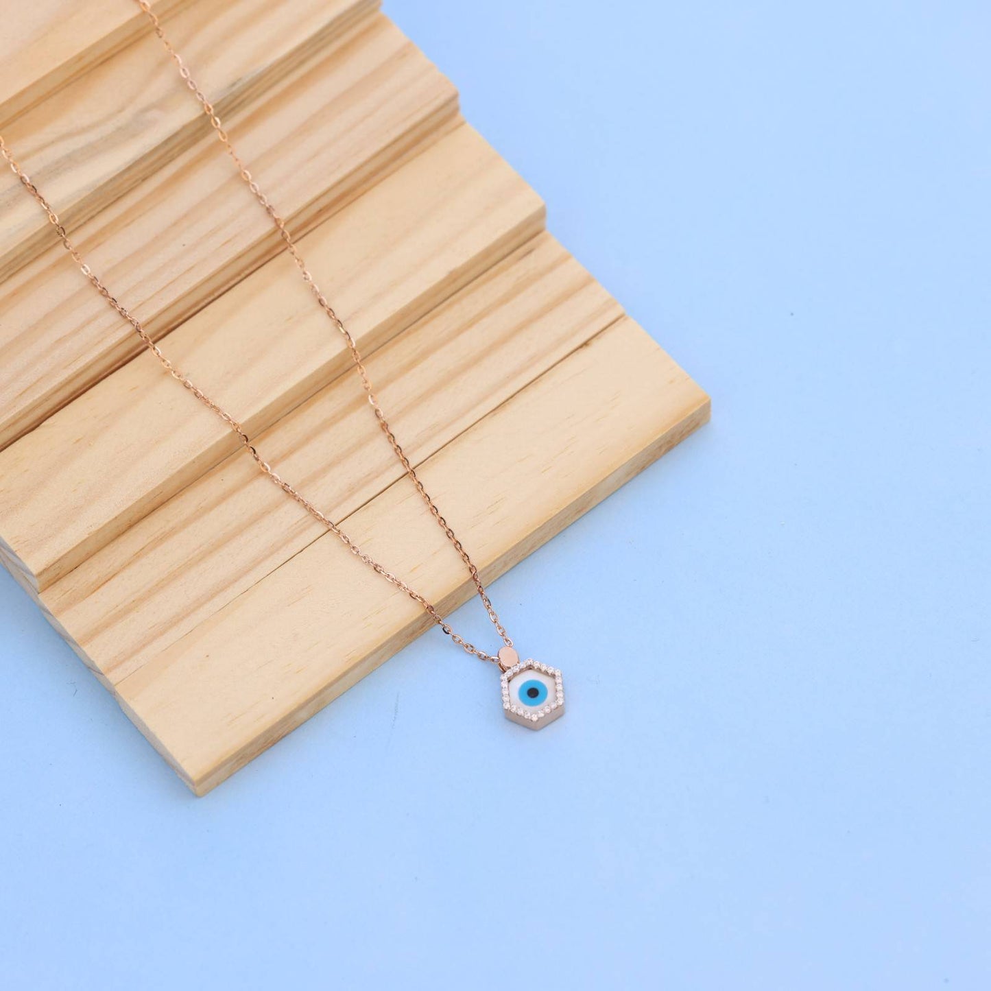 Exquisite Hexagonal Pendant Necklace with American Diamonds – A Timeless Piece by Nakrani Gold