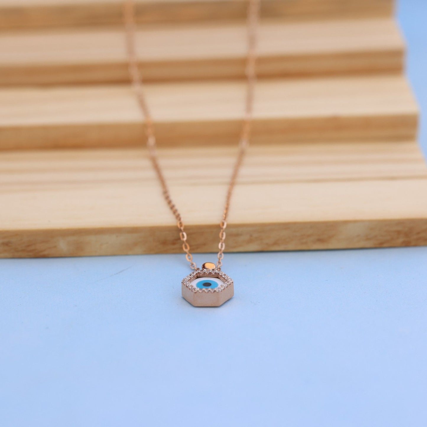 Exquisite Hexagonal Pendant Necklace with American Diamonds – A Timeless Piece by Nakrani Gold