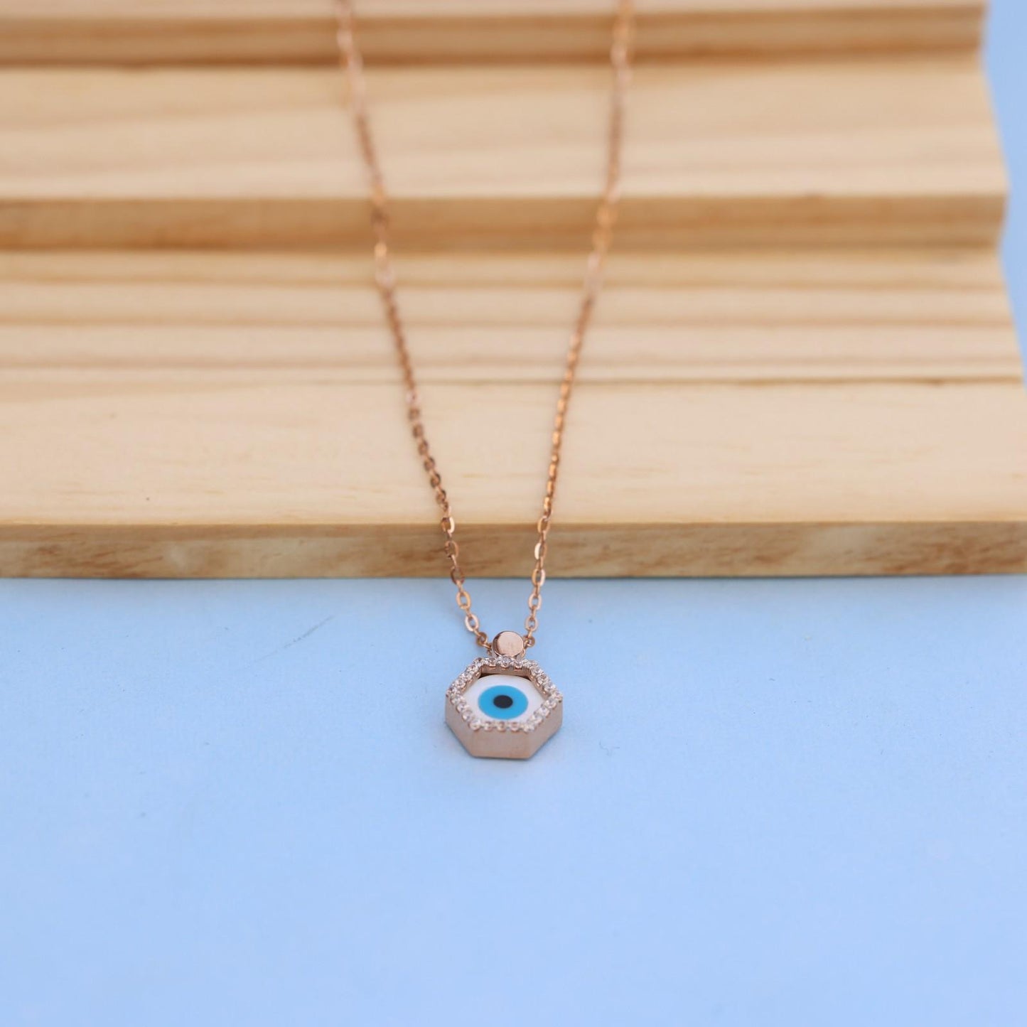 Exquisite Hexagonal Pendant Necklace with American Diamonds – A Timeless Piece by Nakrani Gold