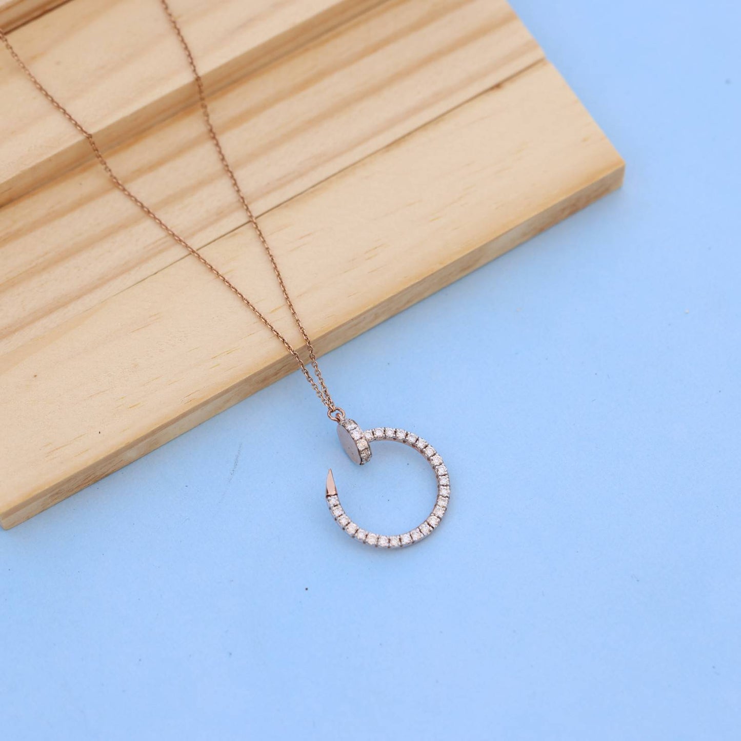 Exquisite Rose Gold chain with Lab-Grown Diamond Pendant