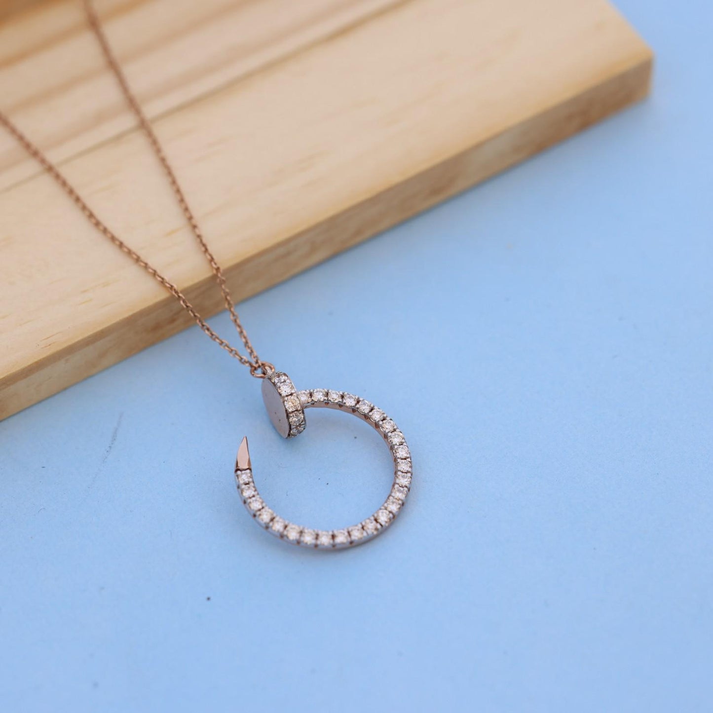 Exquisite Rose Gold chain with Lab-Grown Diamond Pendant