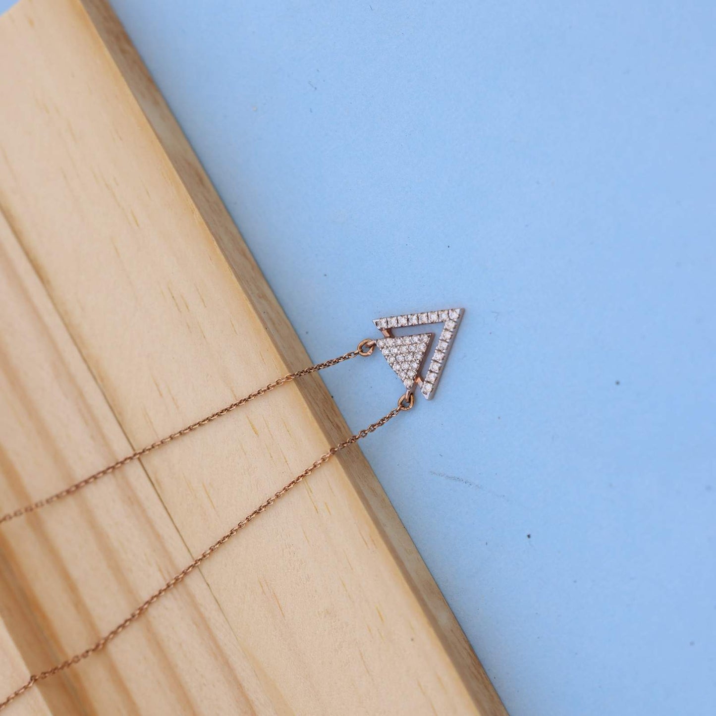 "Exquisite Geometric Pendant Necklace with Lab-Grown Diamonds | Modern Elegance"