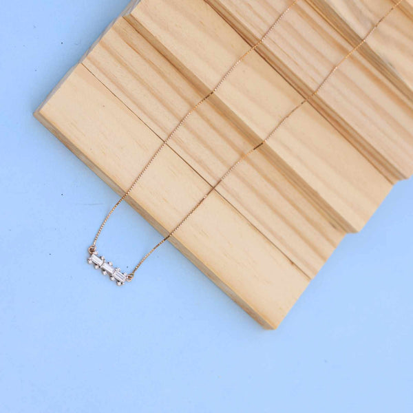Elegant Gold Necklace with Lab-Grown Diamonds