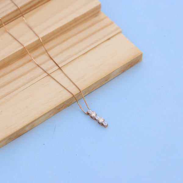 Elegant Lab-Grown Diamond Pendant Necklace in Gold – Ethical, Sustainable, and Timeless