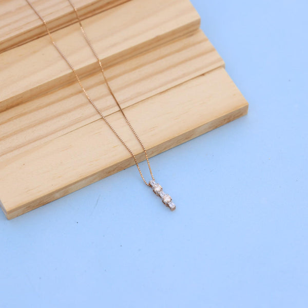 Elegant Lab-Grown Diamond Pendant Necklace in Gold – Ethical, Sustainable, and Timeless