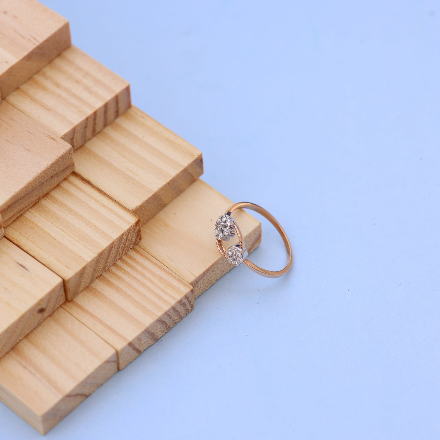 "Luxury Lab-Grown Diamond Ring – Elegant & Ethical Sparkle"