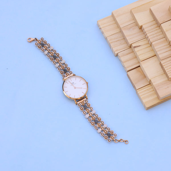Elegant Women's Watch with American Diamond Bracelet