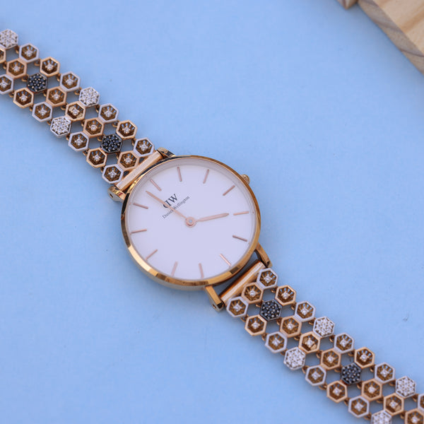 Elegant Women's Watch with American Diamond Bracelet
