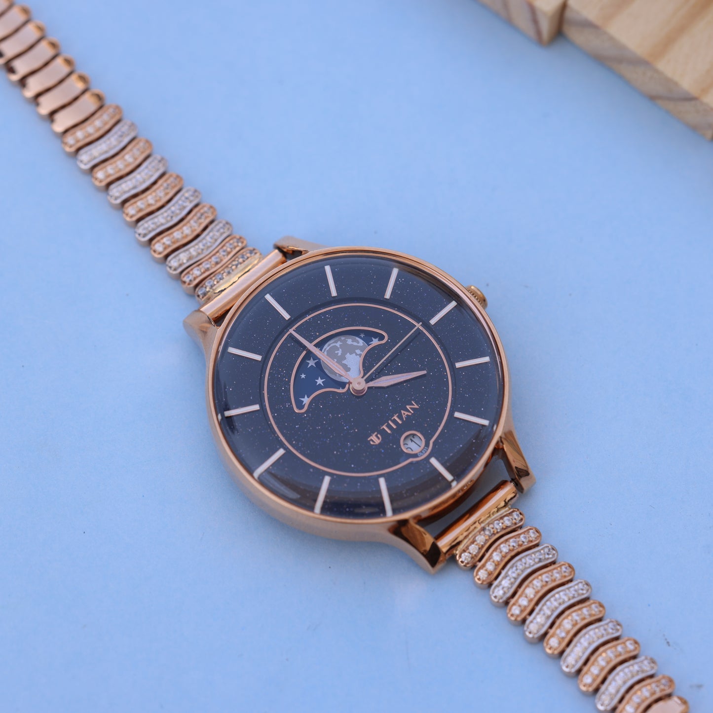 Luxury Women's Watch with Moonphase Dial & American Diamond Bracelet