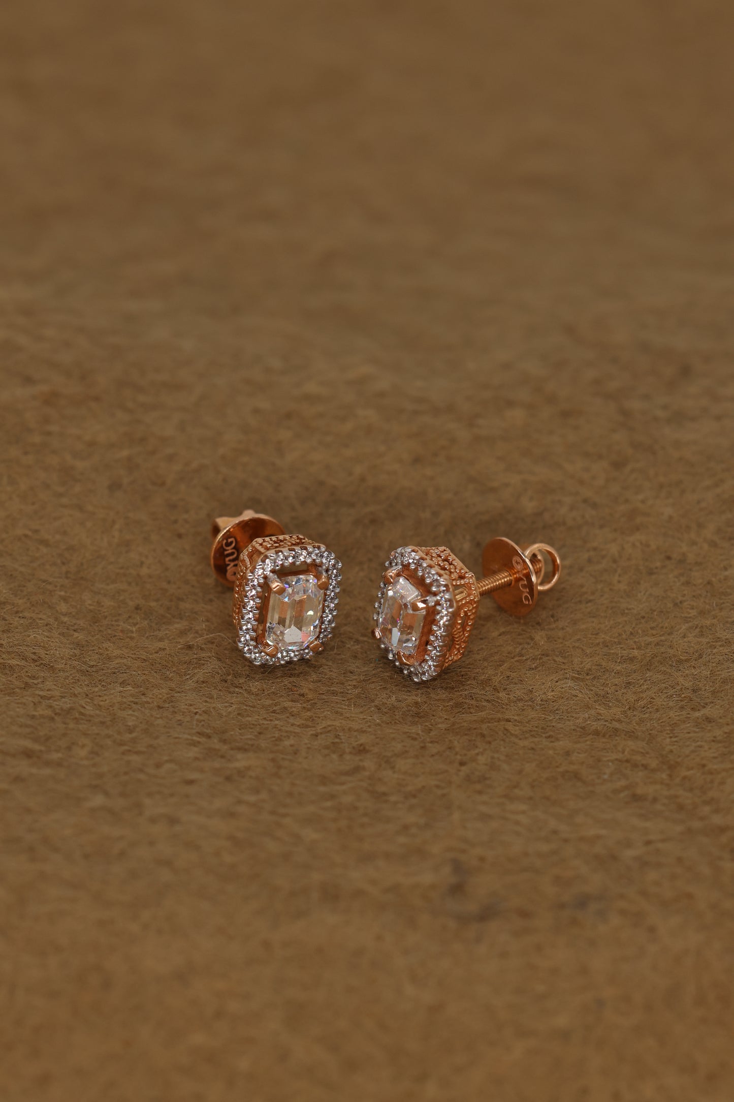 Exquisite Rose Gold Cluster Stud Earrings with Brilliant Diamonds