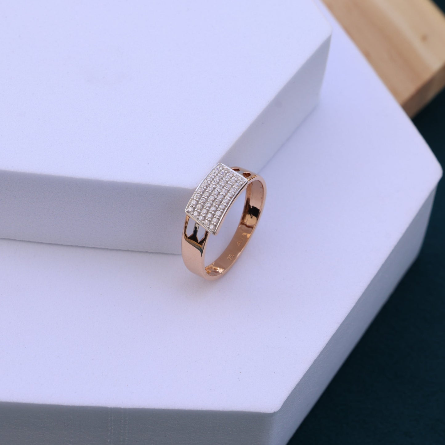 Luxurious Curved Panel Moissanite Ring | Men's Elegant Rose Gold Finish