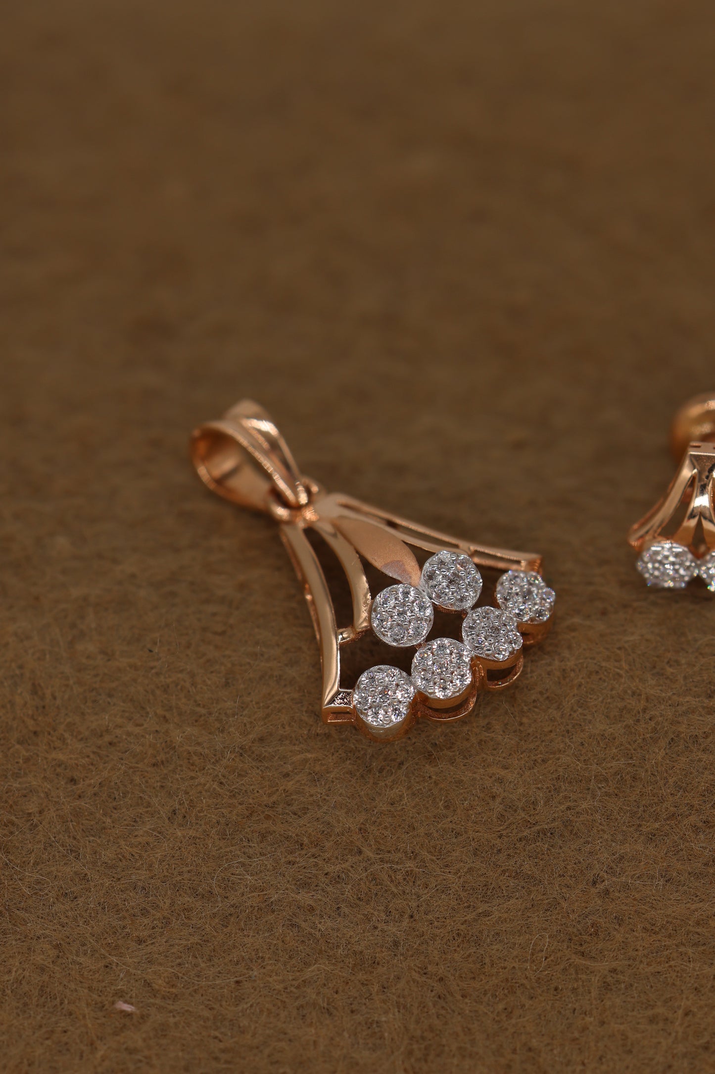 Rose Gold Floral Diamond Pendant & Earring Set – Elegant Jewelry for Women